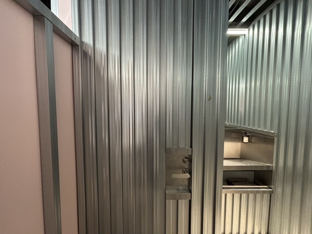 ネオナイスバーガー トイレ